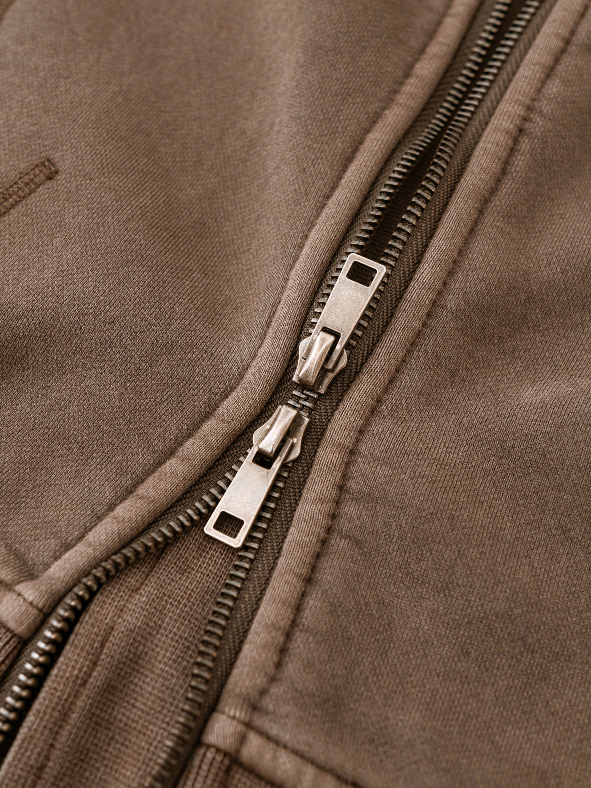 Chronicle Hill Vintage Cropped Hoodie
